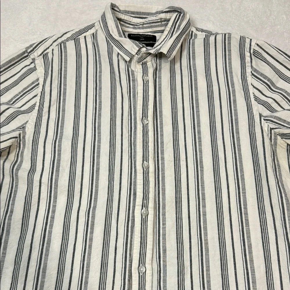 Banana Republic Striped Casual Button Down Shirt